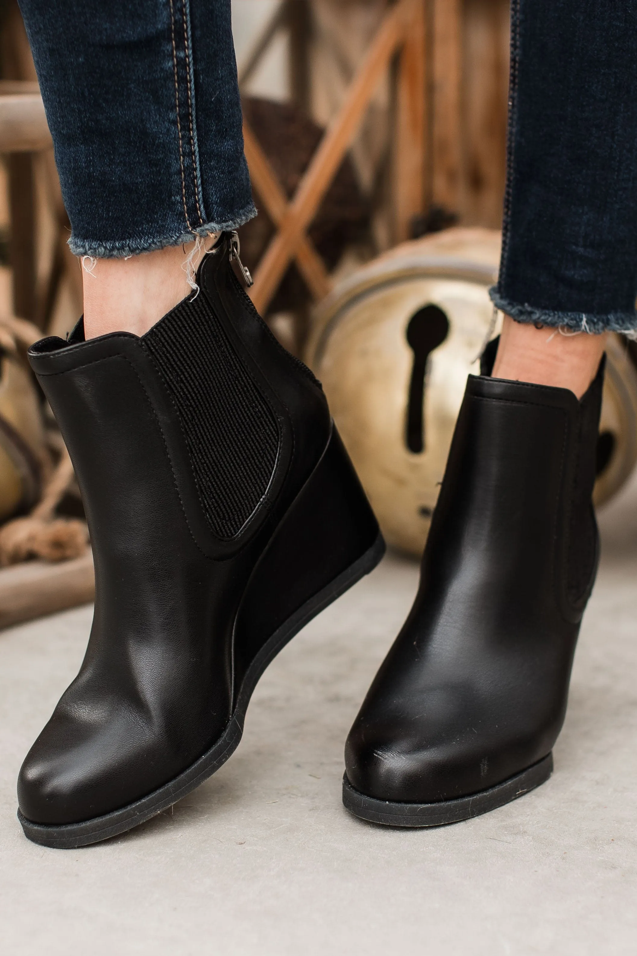 Blowfish Praline Wedge Booties- Black