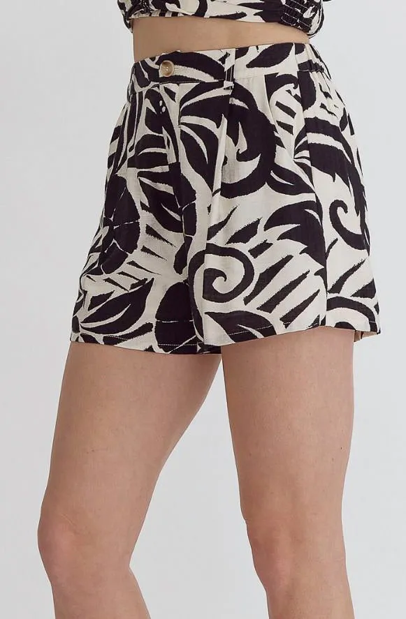 IN THE GROOVE ELASTIC WAIST SHORTS