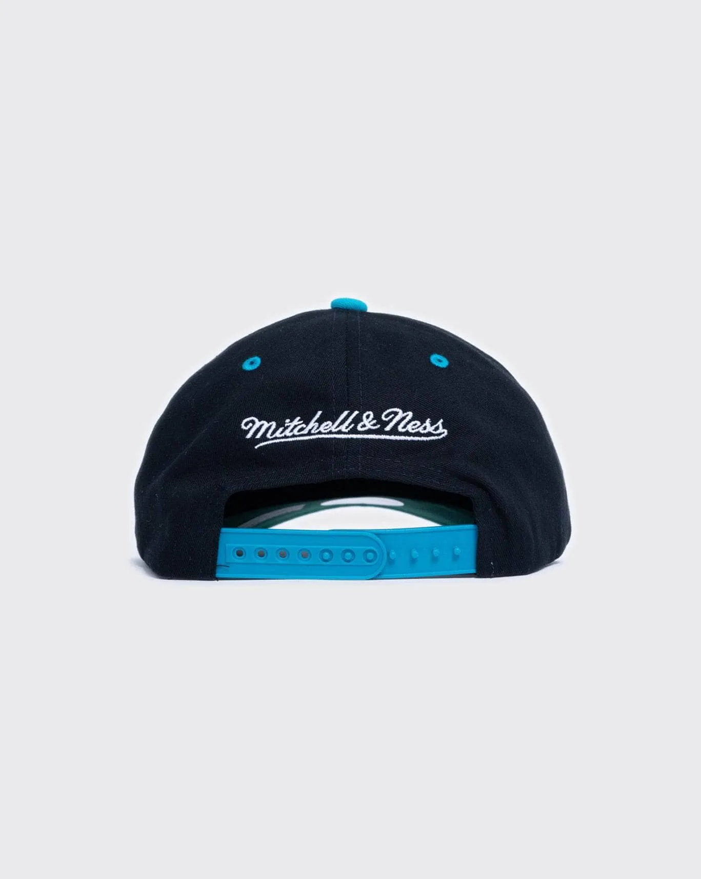 Mitchell & Ness Double Up Deadstock Hornets Cap