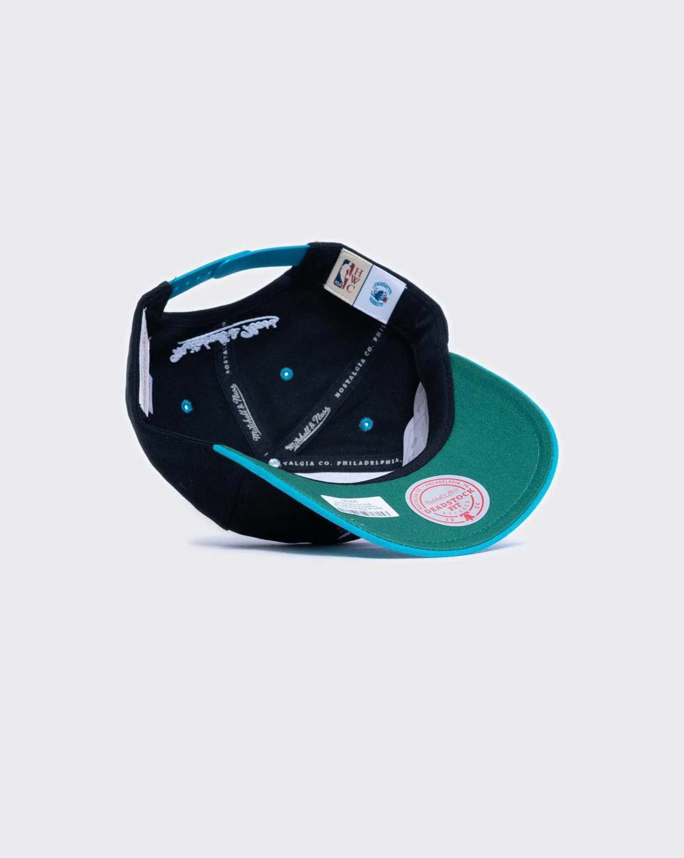 Mitchell & Ness Double Up Deadstock Hornets Cap