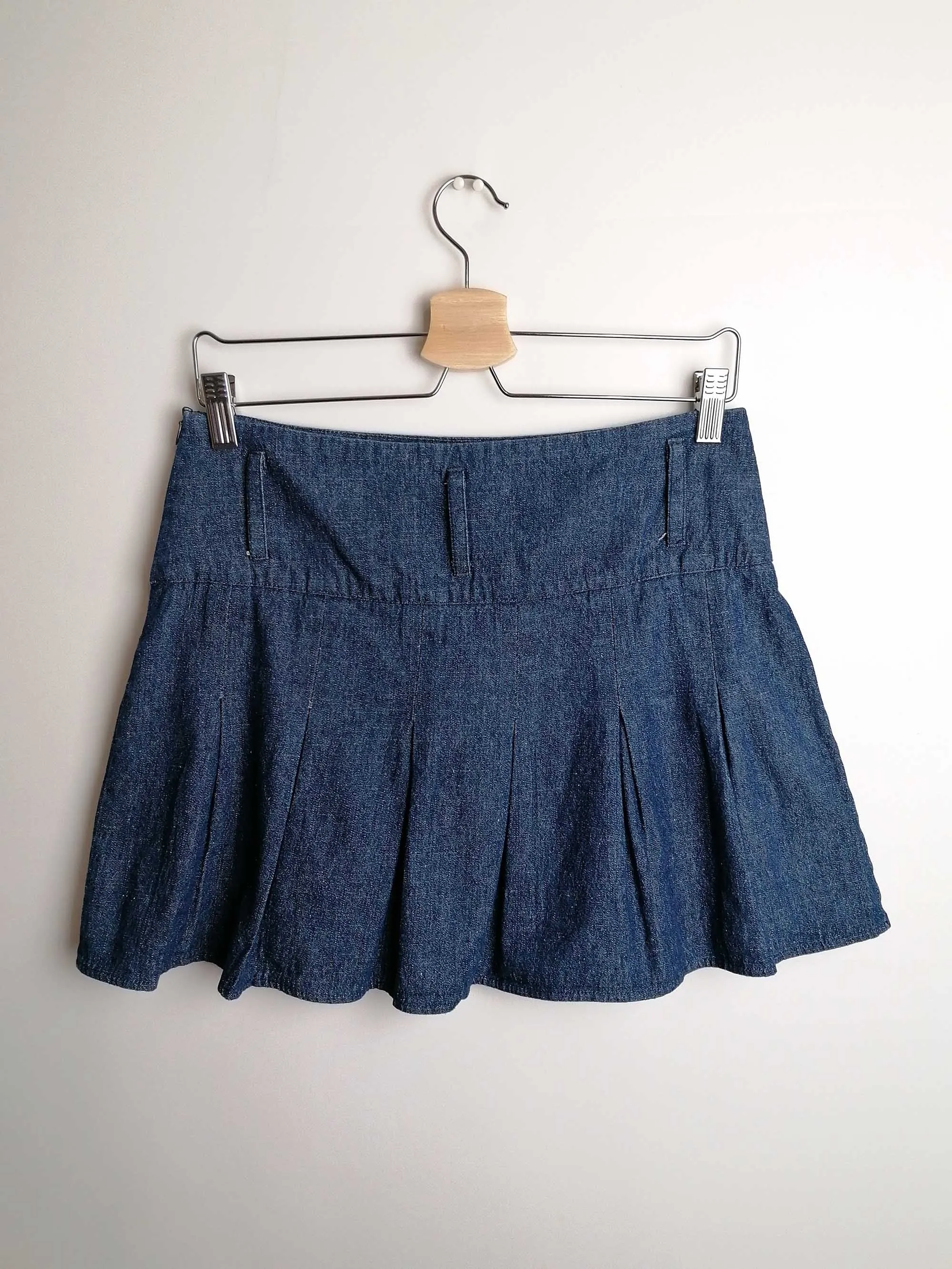 Y2K Denim mini-skirt with pleats - size M